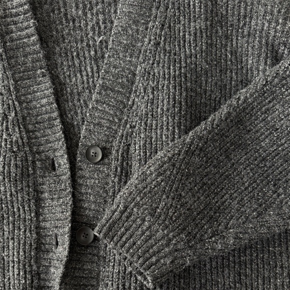 Old Navy Knit Cardigan - Picture 2 of 4